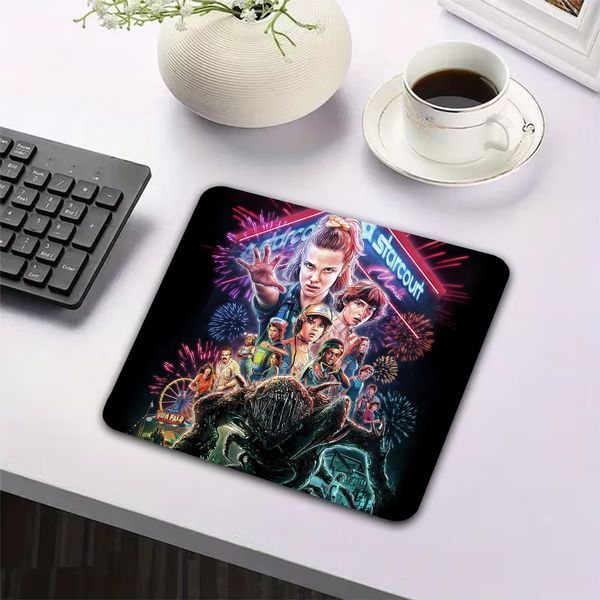 Коврик для мыши GeekLand Очень странные дела Stranger things 240 x 200 x 2 мм MP ST 01 MP ST 01 фото