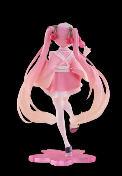 Фигурка Taito Coreful Вокалоид Сакура Мику VOCALOID Sakura Miku 18 см TC V SM 18 TC V SM 18 фото