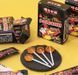 Гострі льодяники на паличці зі смаком смаженої локшини Булдак You Tin Buldak Flavor Lollipops 25 г 3064911272 фото 2