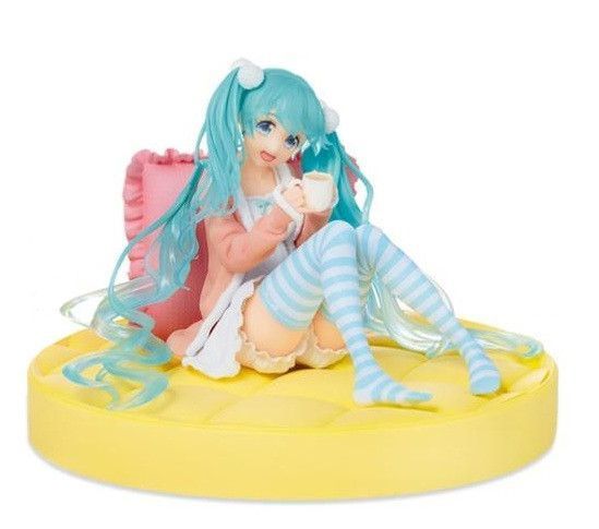 Фигурка&nbsp;Taito&nbsp;Мику Хацунэ Hatsune Miku Shifuku 13.0 см WST VC 27.141 WST VC 27.141 фото