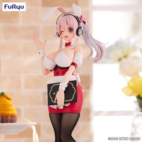 Фигурка FuRyu BiCute Bunnies Виртуальная певица Супер Сонико Super Sonico 28 см F BCB 28 F BCB 28 фото
