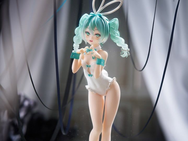 Фигурка FuRyu Вокалоид Хацунэ Мику Vocaloid Hatsune Miku 27 см F BB V HM 27 фото